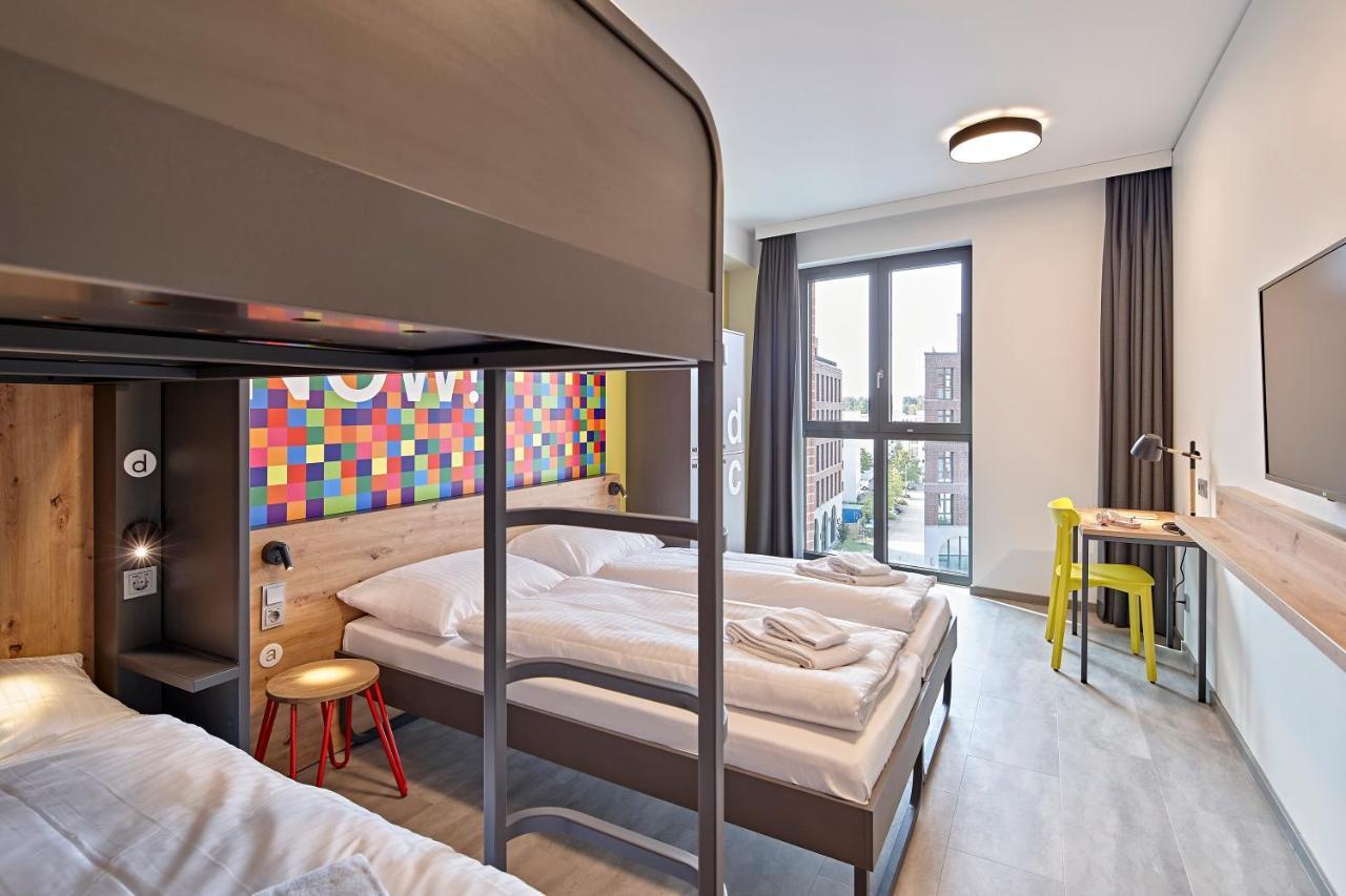 Meininger Hotel Koeln West Buitenkant foto